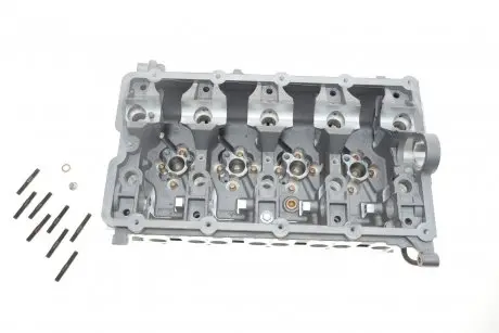 Головка блоку циліндрів VW Touran/Passat/Audi A4/A AMC 908718