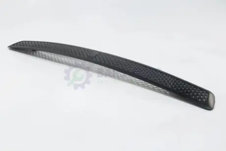 Решітка капои MB Sprinter CDI 03- AUTOTECHTEILE 100 8303