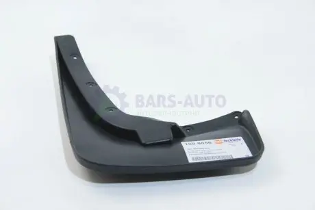 Бризговик (передній) MB Vito (W639) 03- (R) AUTOTECHTEILE 100 8856