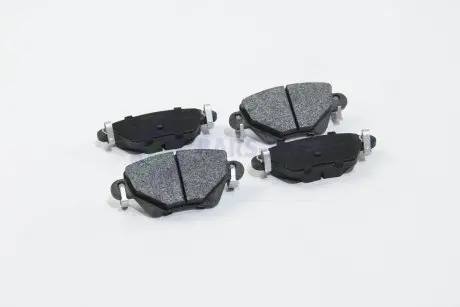 Колодки гальмівні (задні) Renault Kangoo 4x4 01- (Bosch) AUTOTECHTEILE 504 0181