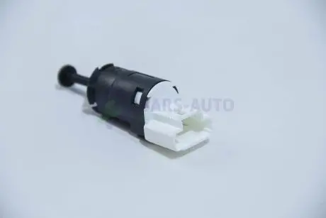 Датчик педали тормоза Citroen Berlingo/Peugeot Partner 1.4/2.0 HDi 96- (4 конт.) AUTOTECHTEILE 509 0807