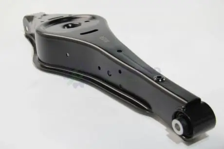 Рычаг подвески задн нижн (под пружину) (D=12.2mm) VW PASSAT CC (08-), SEAT LEON (12-), SKODA OCTAVIA (04-) AYD 97-13483