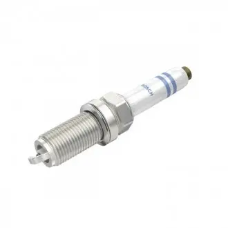 Свеча зажигания Audi A4/A6/VW Golf VII/Passat 1.8TFSI/2.0TFSI 11- (Double Platinum) BOSCH 0 241 245 673