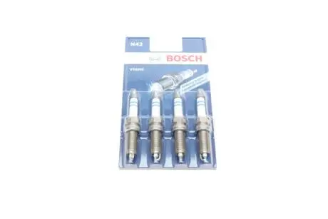 Свеча зажигания Renault Clio III 1.2 16V 05- (к-кт 4 шт) BOSCH 0 242 140 802