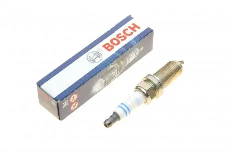 Свеча зажигания Toyota Aygo 1.0 05- BOSCH 0 242 230 607