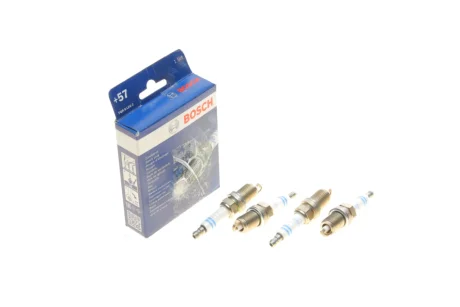 Свеча зажигания Alfa Romeo/Chevrolet/Fiat/Opel (к-кт 4 шт.) BOSCH 0 242 230 808