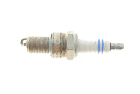 Свеча зажигания Audi/BMW/Fiat/Volvo/VW BOSCH 0 242 240 592