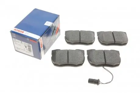 Тормозные колодки (передние) Land Rover Discovery/Range Rover 88-98 (+ датчик) BOSCH 0 986 424 287