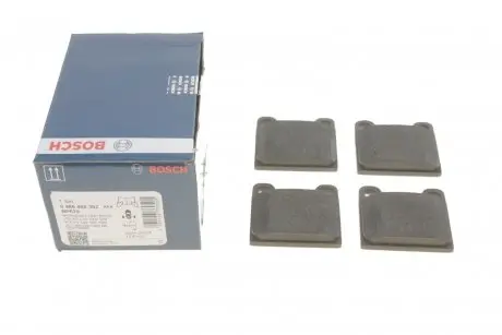 Колодки гальмівні (передні) Opel Kadett/Rekord/Audi 100 68-78 BOSCH 0 986 466 302
