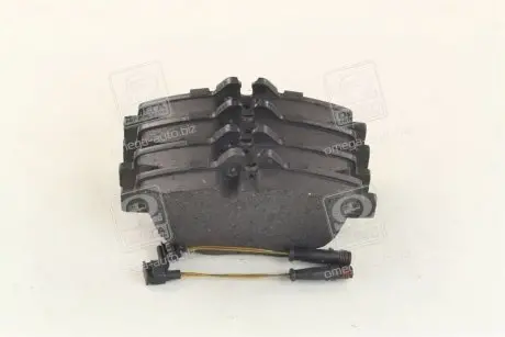 Колодки гальмівні (передні) MB E-class (W211/S211) 02-09 (датчики) BOSCH 0 986 494 285