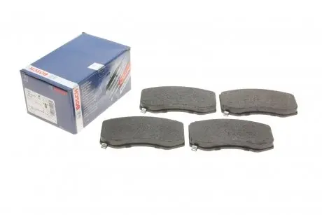 Колодки тормозные (передние) Chrysler 300C/Geep Grand Cherokee 04-12 BOSCH 0986494870