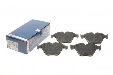 Колодки тормозные (передние) BMW 3 (E90) 07-13/5 (E60/E61)/6 (E63/E64) 03-10/7 (E65/E66/E67) 01-08 BOSCH 0 986 495 082