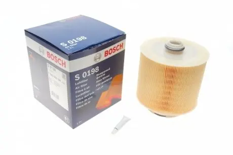 Фильтр воздушный Audi A6 2.4-4.2 04-11 BOSCH F 026 400 198