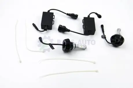 Автолампа HB4 LED 12/24V 9006 4000 Lm WHITE 6000K CANBUS (2 шт) Bosma 6445