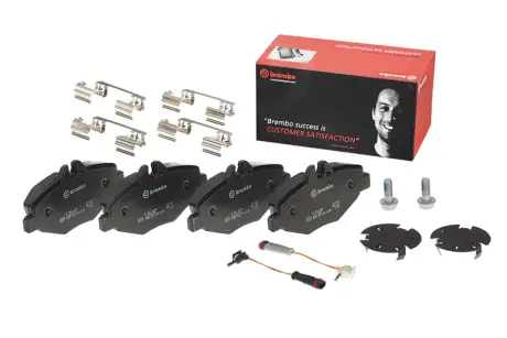 Колодка тормозов. диск. MB E-CLASS (W211), E-CLASS KOMBI (S211) передн. (выр-во) BREMBO P 50 049