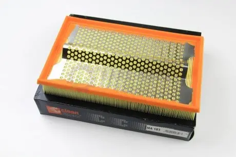 Фільтр повітряний 190D/E200D W201/124 OM601 CLEAN FILTERS MA183