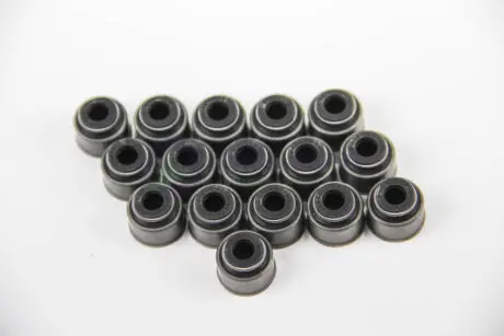 Сальник клапана (впуск/выпуск) Toyota Avensis/Corolla/Rav4 1.4/1.6/1.8 99-12 (к-кт 16шт.) CORTECO 19036089