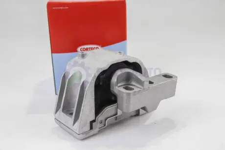 Подушка двигателя (R) VW Golf IV/Audi A6 1.6-2.0/1.9TDI 94-09 CORTECO 21653036