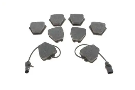 Колодки тормозные (передние) Audi A4 97-01/A6 97-05/VW Passat B5 00-05 (Trw) (+датчики) Delphi LP1703