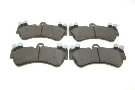 Колодки тормозные (передние) Porsche Cayenne/VW Touareg 02-10 Delphi LP2057
