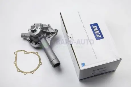 Водяной насос MB W124/202/210 M111 93-00 DOLZ M200