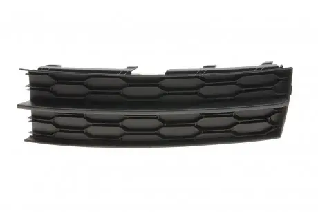 Вставка бампера (без противотуманки) Skoda Octavia 18-(R) DPA 88071847702