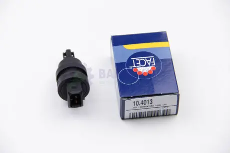 Датчик температуры воздуха I /VW/Audi FACET 10.4013