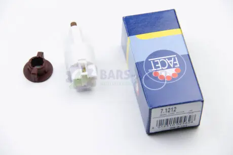 Выключатель стоп-сигнала Avensis 03-08/Camry 06-11/Corolla 06-/Citroen C1 04- FACET 7.1212