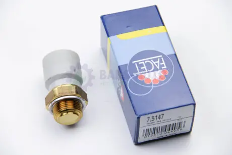 Датчик включение вентилятора (чорний) ASTRA F/VECTRA A 1.4-2.0 88-98 (100°C-95°C) FACET 7.5147