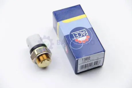 Датчик включение вентилятора AUDI A3, Golf III/IV, Caddy II 1.0-2.8i/1.9 TDI 91-10 FACET 7.5652