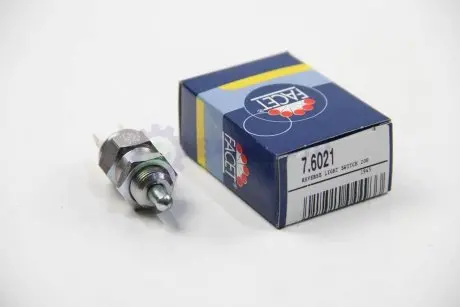 Датчик заднего хода Skoda Favorit/Felicia 1.0-1.3 76-02 FACET 7.6021