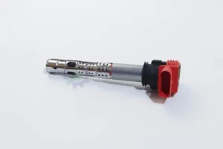 Катушка зажигания Audi A4/A5/A6/A7/A8/Q5/Q7 / VW Touareg 2.0-5.2 i/FSI/TFSI 02-> FACET 9.6327