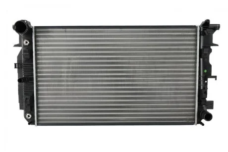 Радіатор охолодження SPRINTER/CRAFTER 1.8-3.5 06-18 FAST FT55533