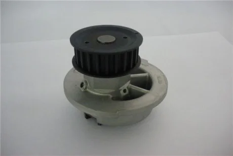 Насос водяний Opel Astra F 1.4 96-01/Vectra B 1.6 95-02 GMB GWO16A