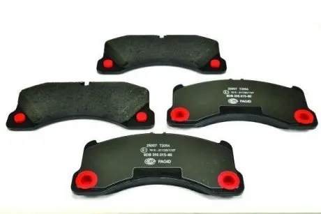 Тормозные колодки дисковые комплект; передн. HELLA 8DB355015801