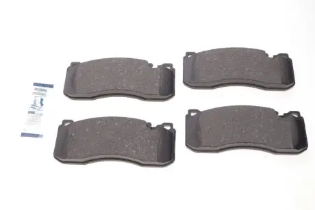 Колодки тормозные (передние) BMW 1 (E81/E82/E87/E88)/3 (E90/E91/E92/E93) 04-13/Mini Mini 07-13 ICER 181964