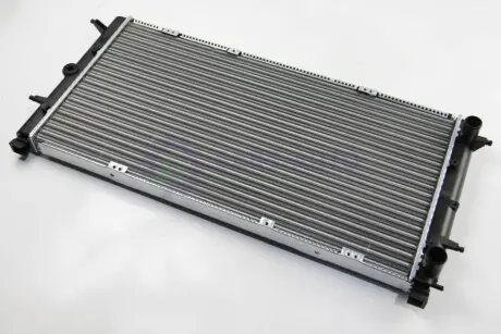 Радіатор охолодження двигуна T4 -08.96 (+/- AC) JP GROUP 1114206400