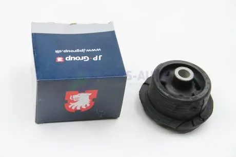 Сайлентблок задньої балки (передній) Omega 94-03 JP GROUP 1250100600