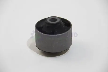 Сайлентблок рычага Santa Fe/Sorento 05-16 (переднего/снизу/спереду) KAVO PARTS SCR-3002