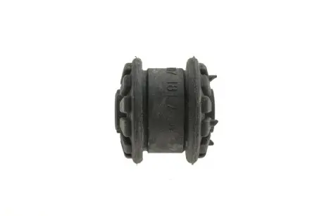Сайлентблок рычага (переднего) Audi 80/90 -94/VW Passat -88 (пред.) LEMFORDER 10125 02