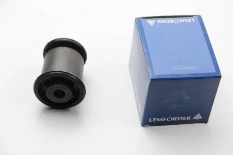 Сайлентблок переднего рычага Vito (447) 14- LEMFORDER 37987 01