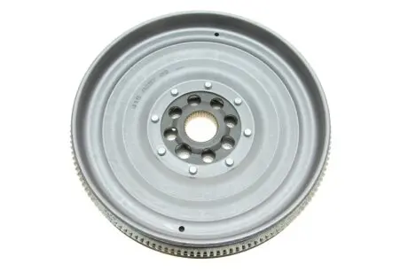Маховик LuK 415 0897 09