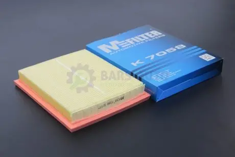 Фильтр воздушный Toyota Auris10-18/Prius 08-/RAV4 15-18 M-FILTER K7058