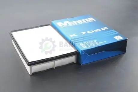 Фильтр воздушный Mazda 3/5 1.6-2.3 03- M-FILTER K7062