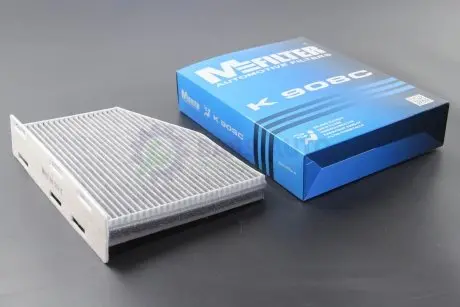 Фильтр салона VOLKSWAGEN Golf 5 (угольный) M-FILTER K908C