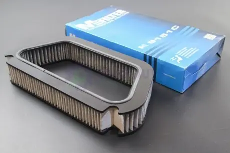 Фильтр салона A8 03- (вугільний) M-FILTER K9151C
