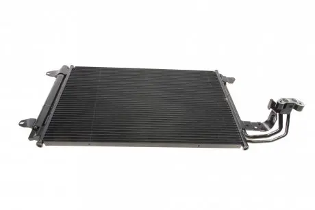 Радиатор кондиционера VW Caddy/Golf/Jetta/Skoda Octavia 03- MAHLE / KNECHT AC 324 000P