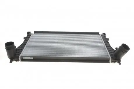 Радиатор интеркулера Seat Leon/Skoda Superb III/VW Golf VII/Passat B8 2.0TSI 15- MAHLE / KNECHT CI 667 000S
