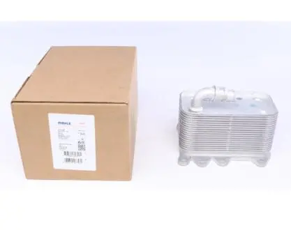 Радиатор масляный BMW 5/6/7/X3 2.0-4.4 D 02-10 (теплообменник) MAHLE / KNECHT CLC 18 000S
