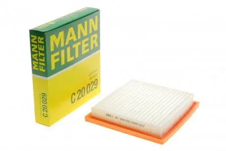 Фильтр воздушный Nissan Note 1.5dCi 13- -FILTER MANN C 20 029